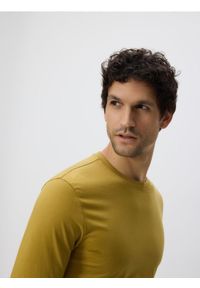 Reserved - Longsleeve z merceryzowanej bawełny - jasny zielony. Kolor: zielony. Materiał: bawełna. Długość rękawa: długi rękaw