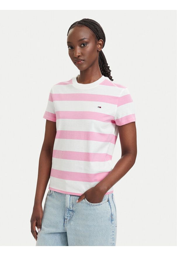 Tommy Jeans T-Shirt Flag DW0DW23801 Różowy jasny Regular Fit. Kolor: różowy. Materiał: bawełna
