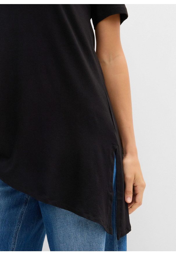bonprix - Asymetryczny długi T-shirt z mieszanki bawełny z wiskozą. Kolor: czarny. Materiał: wiskoza, bawełna. Długość rękawa: krótki rękaw. Długość: długie, krótkie