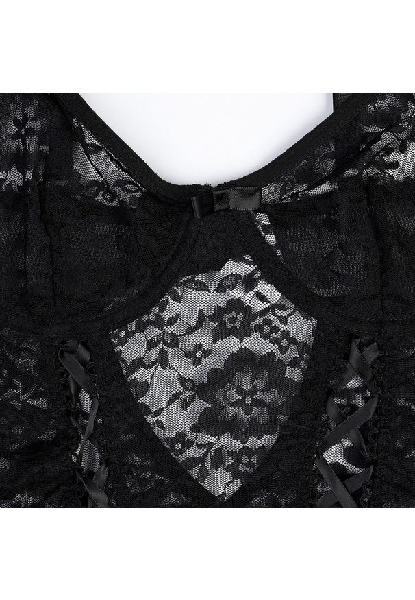 Intica - Gorset koronkowy z regulowanymi paskami na romantyczne wieczory Maliyah. Kolor: czerwony. Materiał: koronka. Wzór: paski, koronka