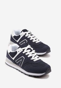 Renee - Granatowe Sneakersy Ozdobione Geometrycznym Motywem Rilenessa. Okazja: na co dzień. Kolor: niebieski. Materiał: jeans. Wzór: aplikacja, geometria #5