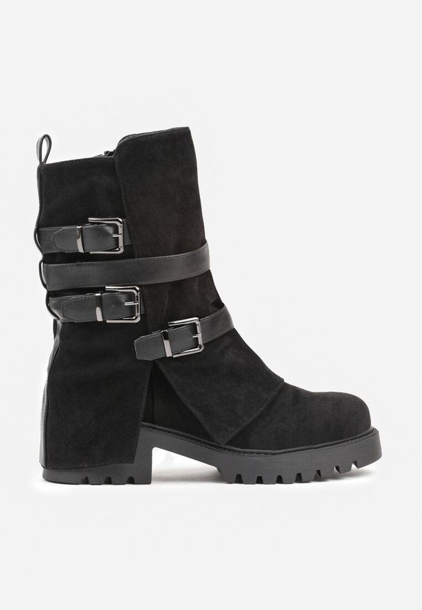 Renee - Czarne Botki Bikery Ozdobione Klamrami i Wywiniętą Cholewką Seride. Okazja: na co dzień. Zapięcie: klamry. Kolor: czarny. Materiał: wełna, jeans, skóra. Szerokość cholewki: normalna. Wzór: aplikacja. Styl: casual