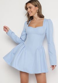 Born2be - Niebieska Koktajlowa Sukienka o Rozkloszowanym Kroju z Falbankami i Gorsetem Farian. Typ kołnierza: kołnierz z falbankami, dekolt gorset. Kolor: niebieski. Długość rękawa: długi rękaw. Typ sukienki: gorsetowe. Styl: wizytowy #3