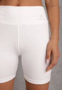 Renee - Białe Szorty Kolarki High Waist Marerila. Okazja: na co dzień. Stan: podwyższony. Kolor: biały. Długość: krótkie. Styl: sportowy, casual #5