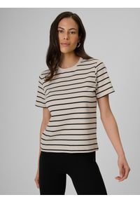 4f - 4F T-shirt relaxed z nadrukiem damski - kremowy XL. Okazja: na co dzień. Kolor: kremowy. Materiał: materiał, bawełna, dzianina. Wzór: nadruk. Styl: casual #1