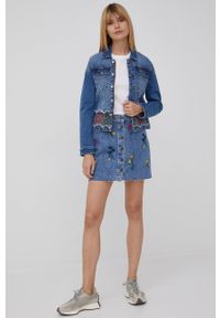 Desigual kurtka jeansowa damska przejściowa. Okazja: na co dzień. Kolor: niebieski. Materiał: jeans. Styl: casual #6