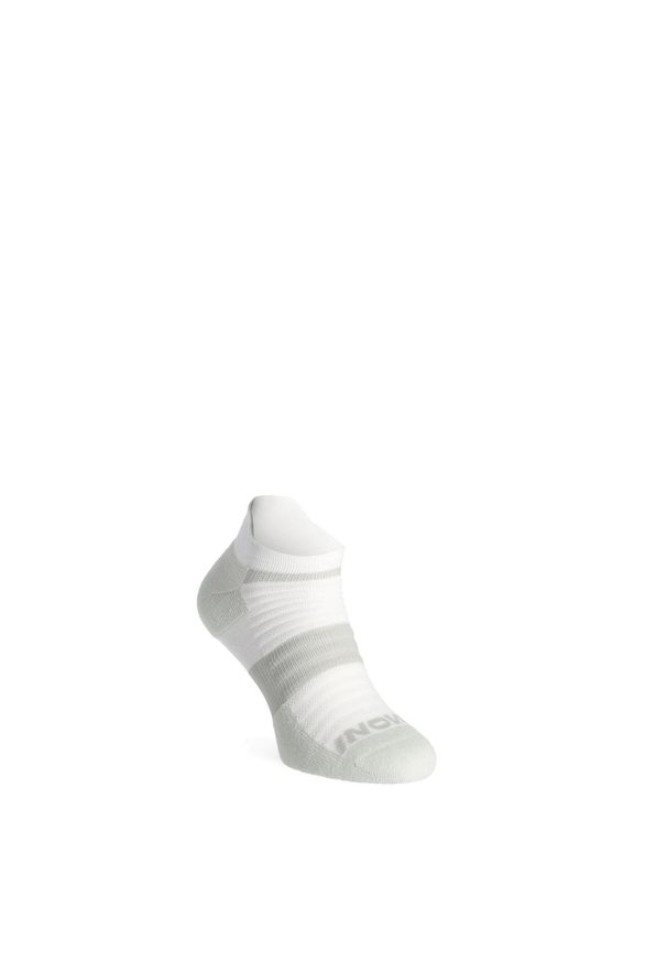 Skarpety Inov-8 Active Low - white/light. Kolor: szary
