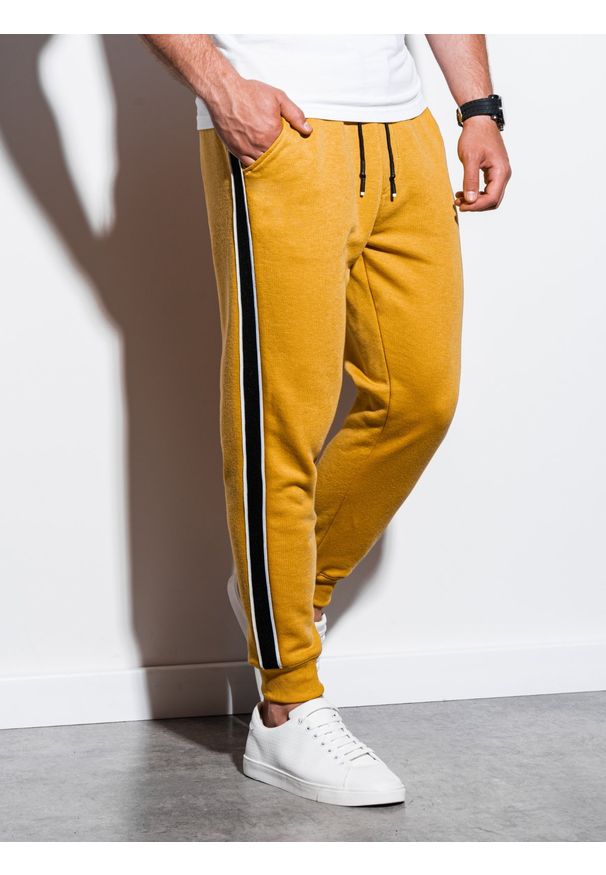 Żółte spodnie Ombre Clothing eleganckie, gładkie