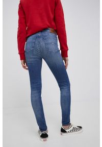 Tommy Jeans jeansy SYLVIA BF1252 DW0DW12401.PPYY damskie high waist. Stan: podwyższony. Kolor: niebieski #2