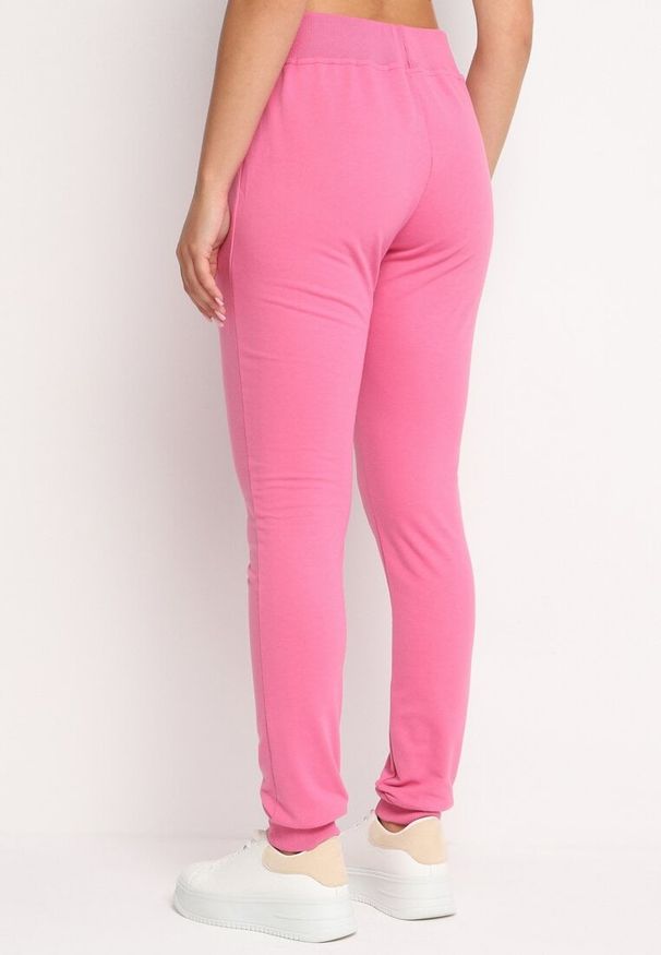 Born2be - Fuksjowe Spodnie Dresowe z Gumką w pasie i Troczkiem Halemia. Okazja: na co dzień. Kolor: różowy. Materiał: dresówka. Długość: długie. Styl: sportowy, casual, elegancki