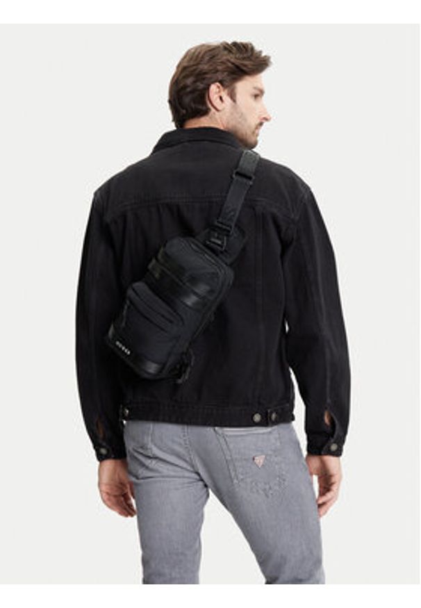 Guess Plecak HMASPF P5226 Czarny. Kolor: czarny. Materiał: poliamid, nylon
