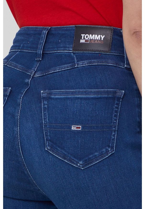 Tommy Jeans Jeansy CE353 damskie high waist. Stan: podwyższony. Kolor: niebieski