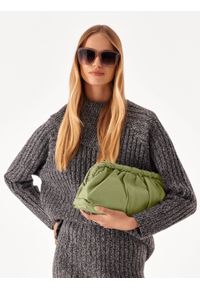 Kazar - Zielona torebka do ręki typu pouch bag. Kolor: zielony. Materiał: skórzane. Rodzaj torebki: do ręki #5