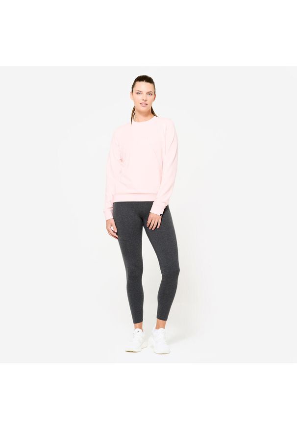 DOMYOS - Bluza damska Domyos Gym & Pilates. Kolor: różowy. Materiał: tkanina, elastan, prążkowany, bawełna, materiał, poliester. Sport: joga i pilates