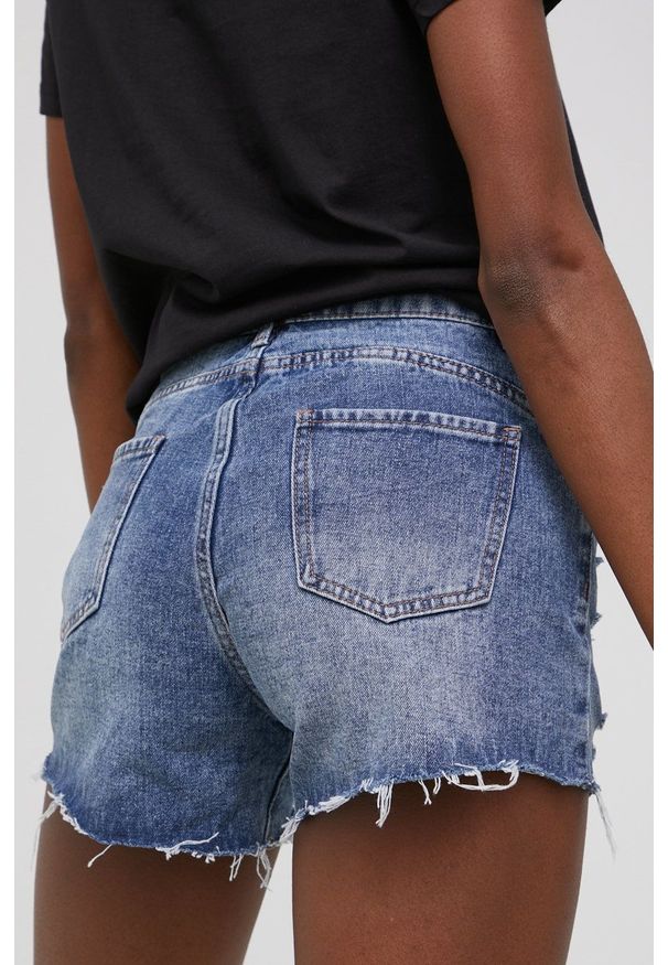 Answear Lab szorty jeansowe Push Up answear.LAB X limitowana kolekcja festiwalowa BE BRAVE damskie gładkie high waist. Okazja: na co dzień. Stan: podwyższony. Kolor: niebieski. Materiał: jeans. Wzór: gładki. Styl: wakacyjny