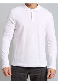 Sinsay - Bawełniana koszulka polo - biały. Typ kołnierza: polo. Kolor: biały. Materiał: bawełna