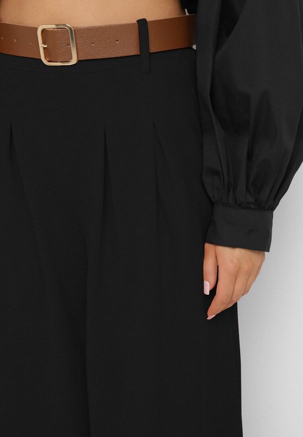 Born2be - Czarne Szerokie Spodnie z Wysokim Stanem i Paskiem Rasalla. Okazja: na co dzień. Stan: podwyższony. Kolor: czarny. Styl: casual, elegancki