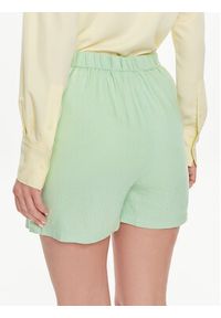 Vero Moda Szorty materiałowe Jesmilo 10279694 Zielony Regular Fit. Kolor: zielony. Materiał: wiskoza #5
