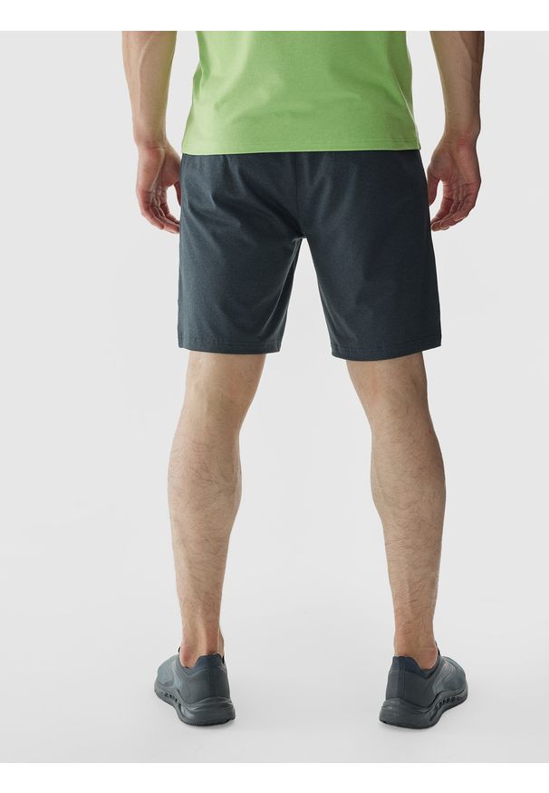 4f - 4F Spodenki treningowe regular szybkoschnące męskie - szare XXL. Kolor: szary. Materiał: elastan, włókno, dzianina, materiał, syntetyk. Długość: krótkie. Wzór: ze splotem, gładki, jednolity. Sport: fitness