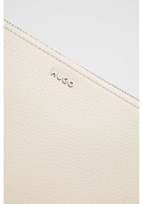 Hugo - HUGO torebka skórzana kolor beżowy. Kolor: beżowy. Materiał: skórzane. Rodzaj torebki: na ramię