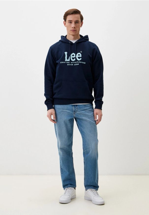 Lee - LEE MĘSKA BLUZA Z KAPTUREM LEE LOGO HOODIE EMPEROR NAVY 112358010. Typ kołnierza: kaptur