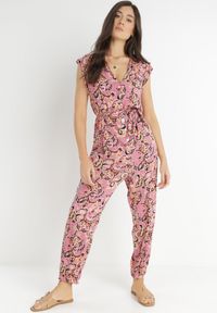 Born2be - Ciemnoróżowy Kombinezon Phaeniope. Kolor: różowy. Materiał: materiał. Długość rękawa: bez rękawów. Długość: długie. Wzór: aplikacja. Sezon: lato #1