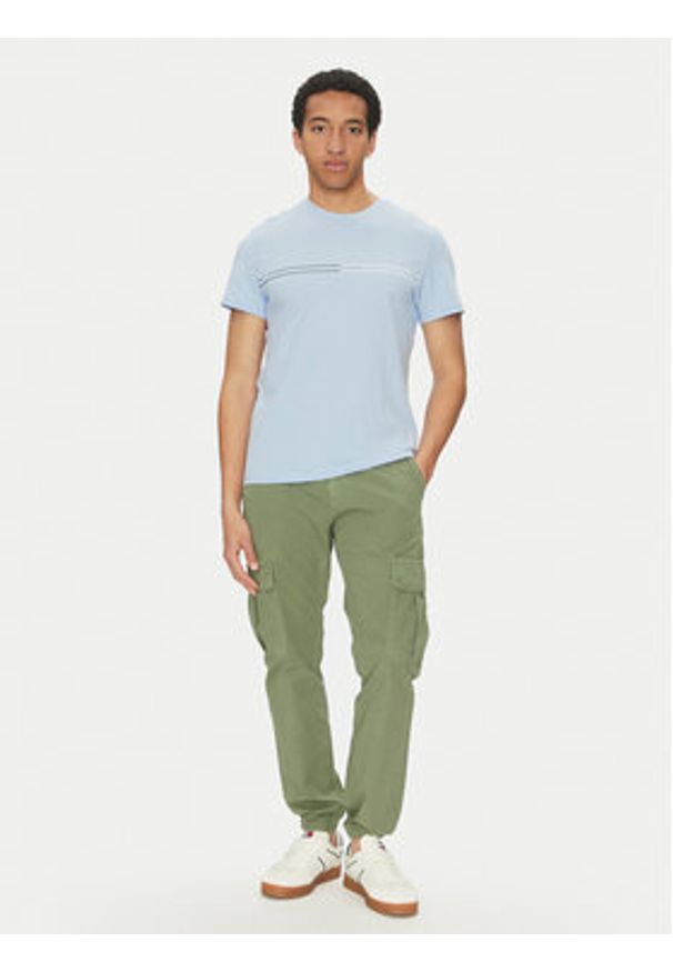 Tommy Jeans T-Shirt Entry Graphic DM0DM20779 Niebieski Slim Fit. Kolor: niebieski. Materiał: bawełna