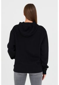 GUESS Czarny bluza Eco Max Guess Bear Hoodie. Kolor: czarny. Wzór: nadruk #11