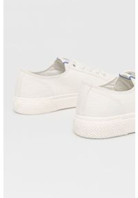 GANT - Gant Tenisówki damskie kolor biały. Nosek buta: okrągły. Zapięcie: sznurówki. Kolor: biały #3