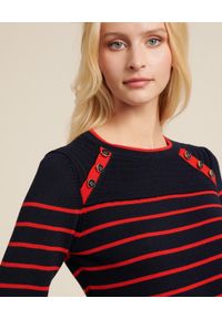 Luisa Spagnoli - LUISA SPAGNOLI - Wełniany sweter w czerwone paski Modulo. Kolor: czerwony. Materiał: wełna. Długość rękawa: długi rękaw. Długość: długie. Wzór: paski