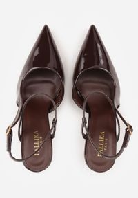 Born2be - Brązowe Eleganckie Szpilki z Lakierowanym Połyskiem i Paskiem Wokół Kostki Sarsha. Okazja: do pracy, na co dzień, na wesele, na ślub cywilny. Zapięcie: pasek. Kolor: brązowy. Materiał: lakier. Obcas: na szpilce. Styl: elegancki #3