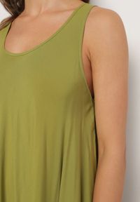 Born2be - Ciemnozielona Rozkloszowana Sukienka z Bawełny Tesaxelle. Okazja: na co dzień, na spotkanie biznesowe. Kolor: zielony. Materiał: bawełna. Typ sukienki: proste. Styl: biznesowy, casual, elegancki #2