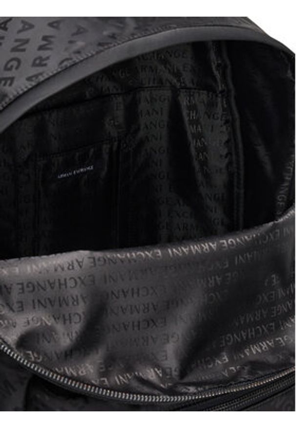 Armani Exchange Plecak XM001611 AF17208 UC001 Czarny. Kolor: czarny. Materiał: materiał