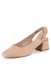 Clara Barson Czółenka LH2002-2 Beżowy. Kolor: beżowy. Materiał: materiał #3