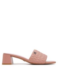 Klapki Nine West. Kolor: różowy