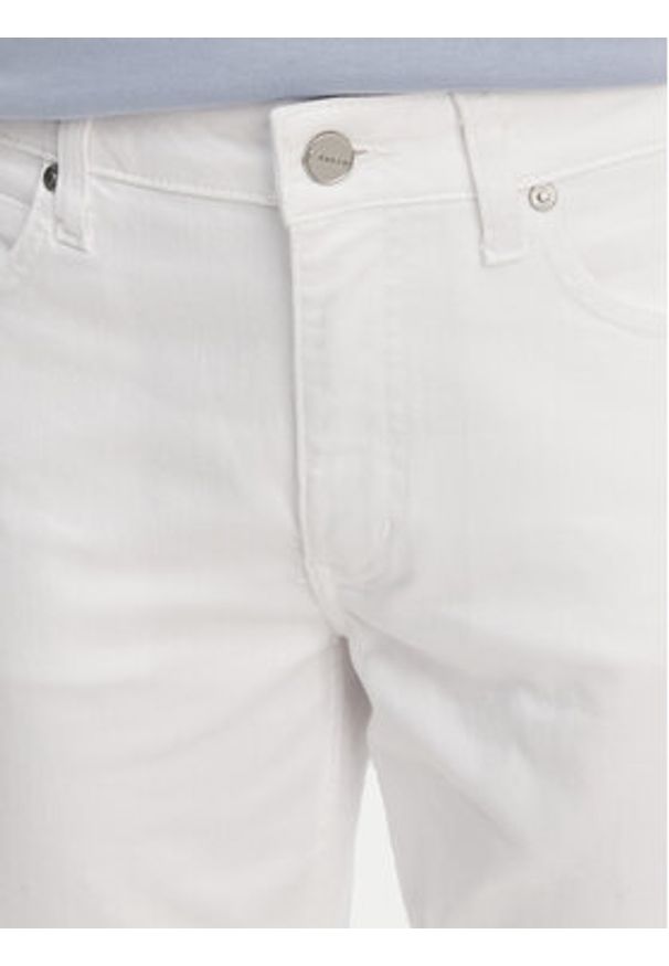 Calvin Klein Jeansy K20K208261 Biały Slim Fit. Kolor: biały