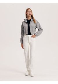 Reserved - Jeansy straight z kieszenią - biały. Kolor: biały