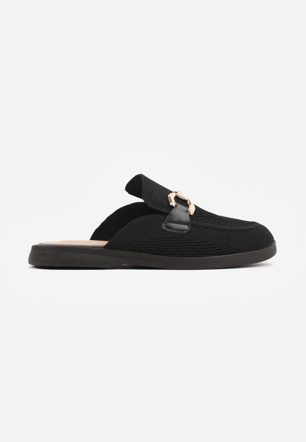 Renee - Czarne Klapki Mule Ozdobione Klamrą Peromela. Okazja: na co dzień. Kolor: czarny. Materiał: dzianina. Wzór: aplikacja. Styl: elegancki, casual