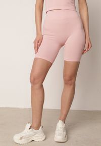 Born2be - Różowe Szorty Kolarki z Wysokim Stanem o Modelującym Fasonie Kimolodia. Okazja: na co dzień. Stan: podwyższony. Kolor: różowy. Styl: casual #7