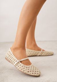 Born2be - Jasnobeżowe Balerinki Ozdobione Ażurowym Motywem i Paskiem Nonaniassi. Okazja: na co dzień. Zapięcie: pasek. Kolor: beżowy. Materiał: jeans. Wzór: ażurowy, aplikacja. Styl: casual, elegancki #7