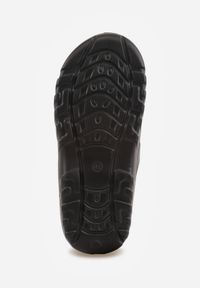 Born2be - Czarno-Czerwone Klapki na Grubej Podeszwie z Wycięciami na Cholewce Henria. Okazja: na co dzień. Kolor: czarny. Materiał: jeans, dresówka. Styl: sportowy, wakacyjny, casual #3