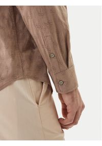 Guess Koszula M6GH18 W1713 Brązowy Regular Fit. Kolor: brązowy. Materiał: bawełna #6