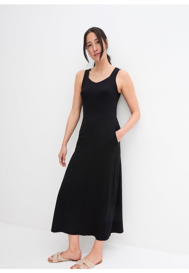 bonprix - Sukienka maxi z mieszanki wiskozy z bawełną. Kolor: czarny. Materiał: jersey, wiskoza, bawełna. Długość rękawa: na ramiączkach. Typ sukienki: proste. Długość: maxi
