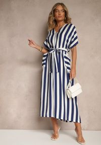 Renee - Niebieska Pudełkowa Sukienka z Wiskozą z Motywem Pasków i Wiązaniem Lumierae. Okazja: na co dzień. Kolor: niebieski. Materiał: wiskoza. Styl: elegancki, casual #4