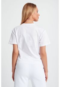 Emporio Armani - T-shirt damski EMPORIO ARMANI. Okazja: na co dzień. Materiał: bawełna. Długość rękawa: krótki rękaw. Długość: krótkie. Wzór: nadruk. Styl: casual #3