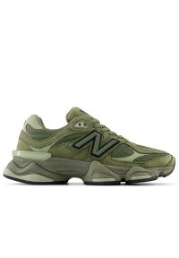 Buty New Balance U9060ZGD - zielone. Kolor: zielony. Materiał: guma, skóra, syntetyk, materiał. Szerokość cholewki: normalna. Sport: turystyka piesza