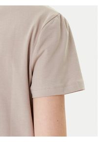 Guess T-Shirt V5YI13 J1314 Beżowy Regular Fit. Kolor: beżowy. Materiał: bawełna #4