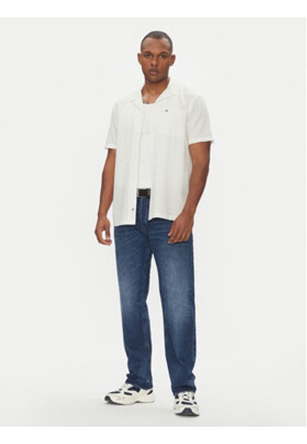 Tommy Jeans Koszula DM0DM20895 Écru Regular Fit. Kolor: kremowy. Materiał: bawełna, len