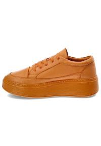 Pomarańczowe Sneakersy Venezia Stylowe Obuwie Damskie. Kolor: pomarańczowy. Materiał: skóra. Szerokość cholewki: normalna. Sezon: wiosna. Obcas: na platformie
