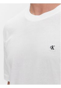 Calvin Klein Jeans T-Shirt J30J325268 Biały Regular Fit. Kolor: biały. Materiał: bawełna #4